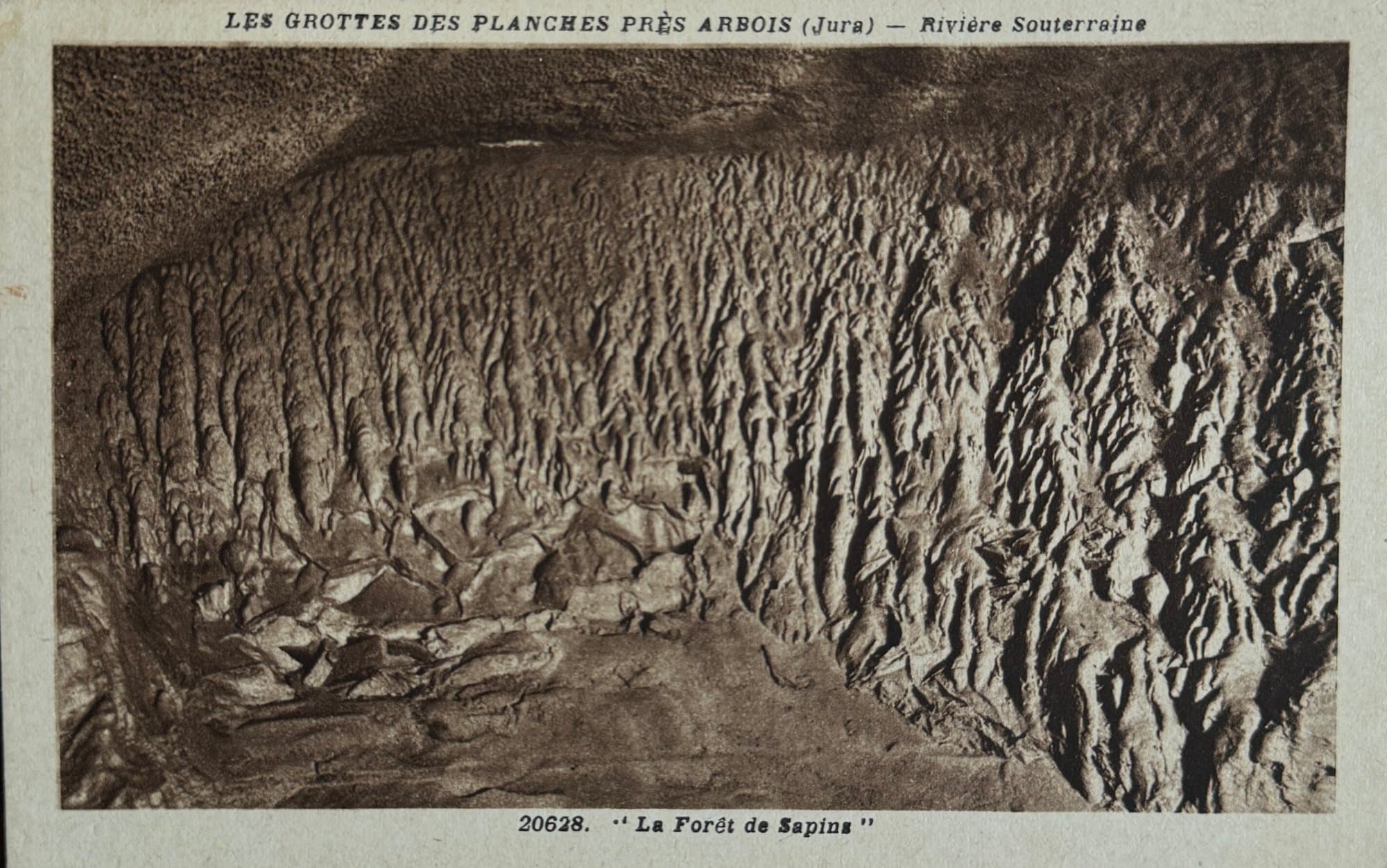 La Terrasse des Grottes
