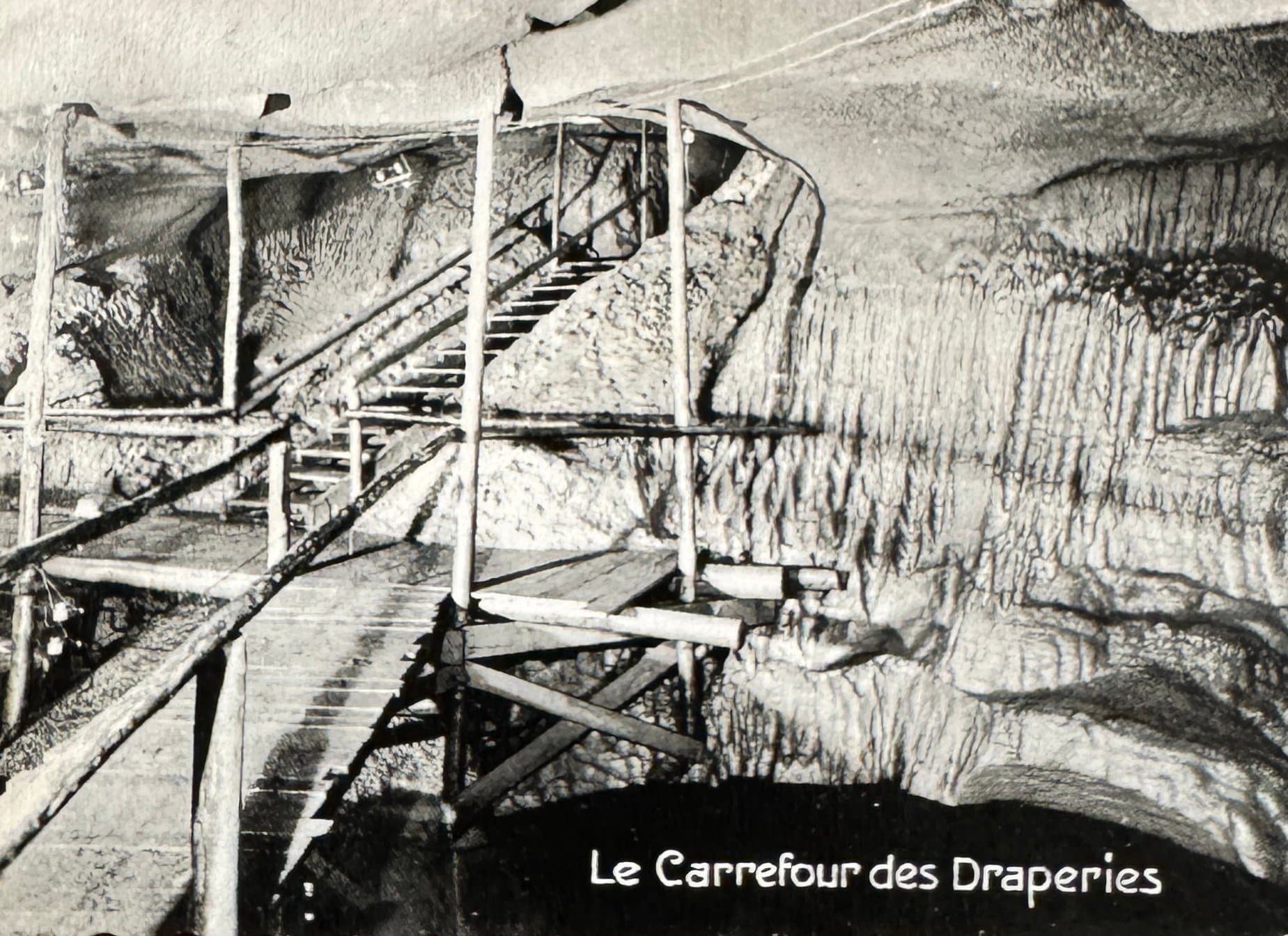 La Terrasse des Grottes